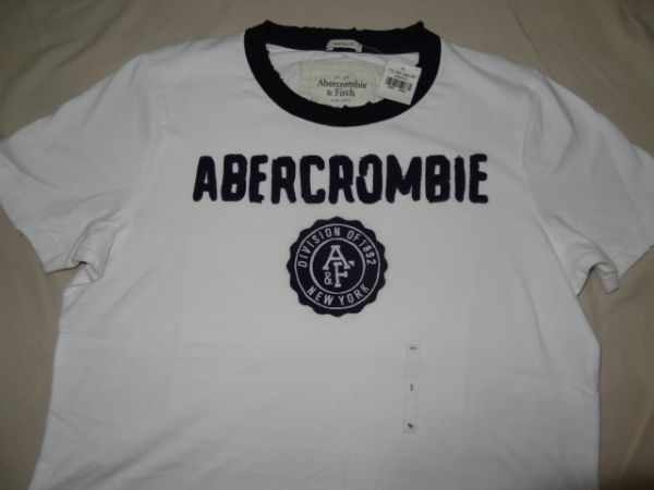 Camiseta Malha Abercrombie & Fitch - Branca - Tamanho S